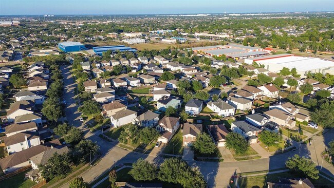 Building Photo - 18110 Rexine Ln