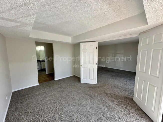 Building Photo - 4899 S Dudley St