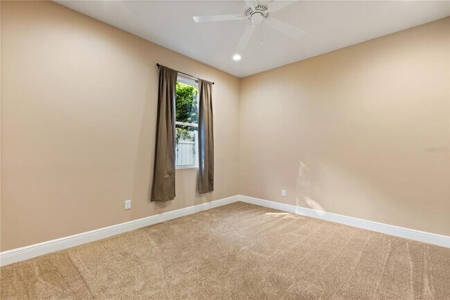 Building Photo - 286 Mileham Dr