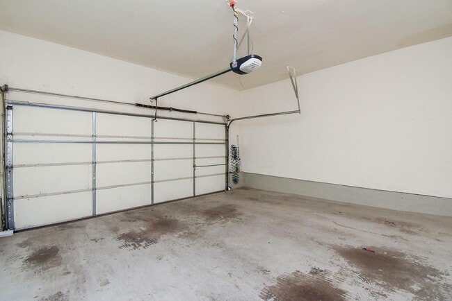 Building Photo - 13646 Garden Grove Ct