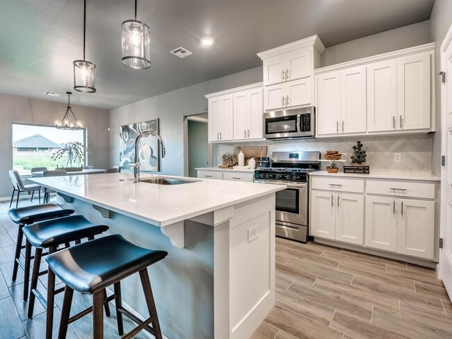 Building Photo - 9617 Lake Gohar Dr