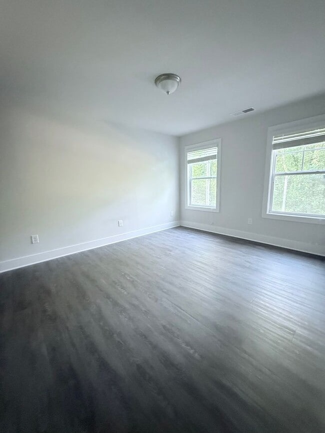 Building Photo - Single Family Home - 2/2.5 in Cumming, GA