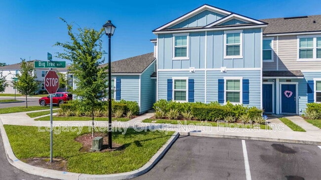 Building Photo - 509 Big Tree Wy