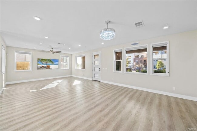 Building Photo - 124 Zawn