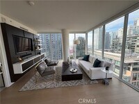 Building Photo - 1050 S Grand Ave