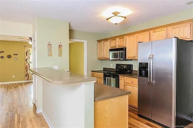 Building Photo - 1 Dogwood Ln