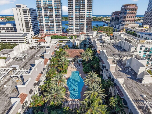 Building Photo - 600 S Dixie Hwy