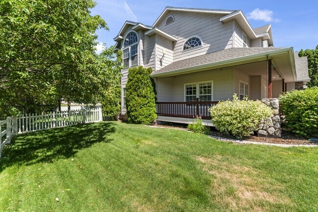 Building Photo - 15081 Widgeon Ave
