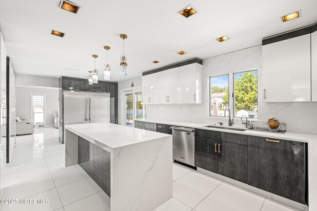 Building Photo - 24 Valley Forge Rd