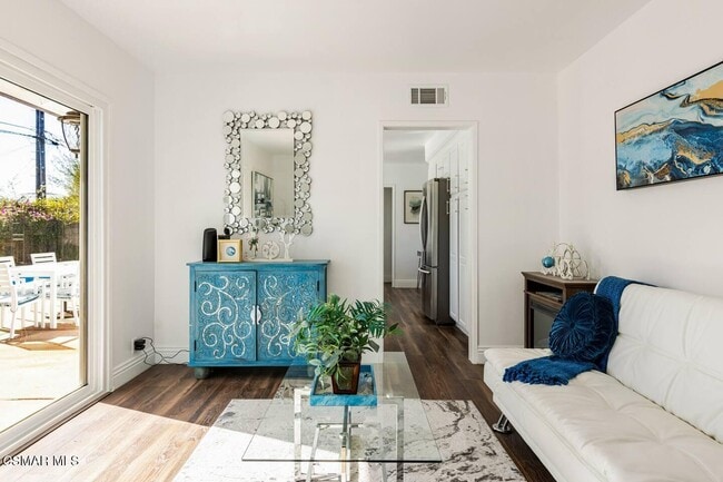 Building Photo - 1572 Dover Ave