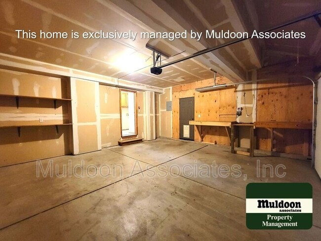 Building Photo - 4408 Bramble Ln