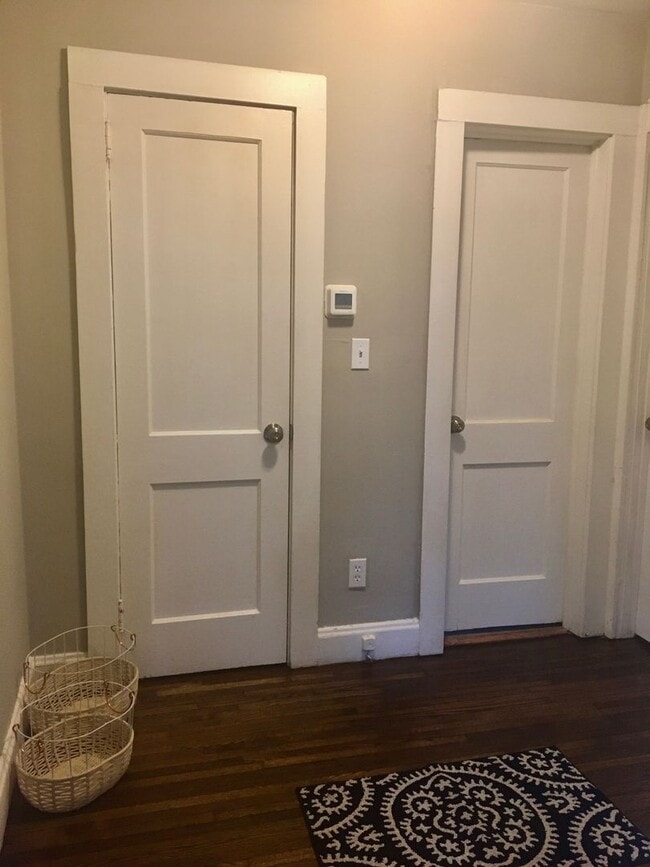 Building Photo - COMING SOON! 3 Bed House!!! Wooden floors!
