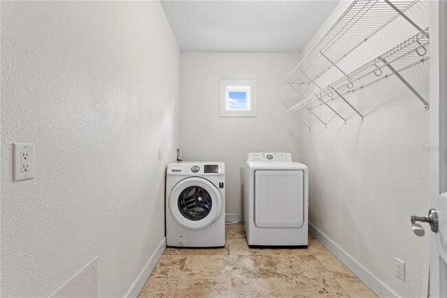 Building Photo - 512 S Glen Ave