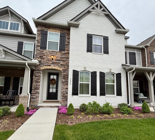 Building Photo - 255 Grandstand Blvd