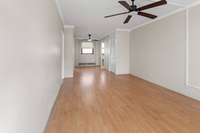 Building Photo - 61-15 98th St