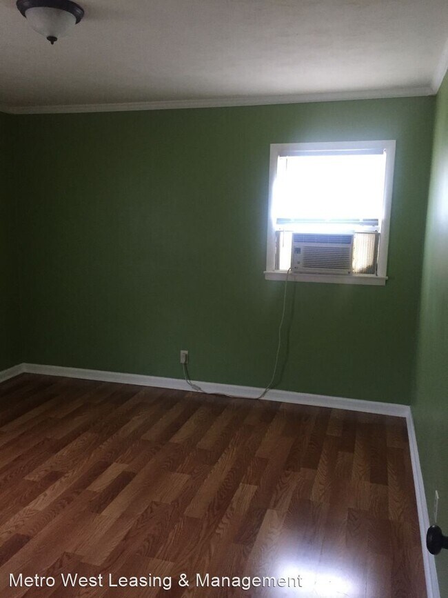 Building Photo - 3 br, 1.5 bath House - 250 Pate Road