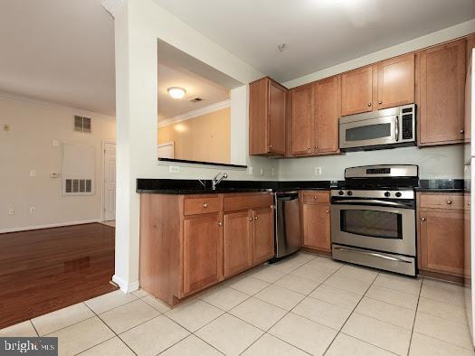 Building Photo - 4850 Eisenhower Ave