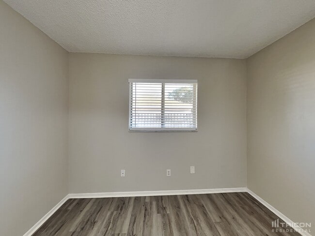 Building Photo - 12765 Ohio Woods Ln