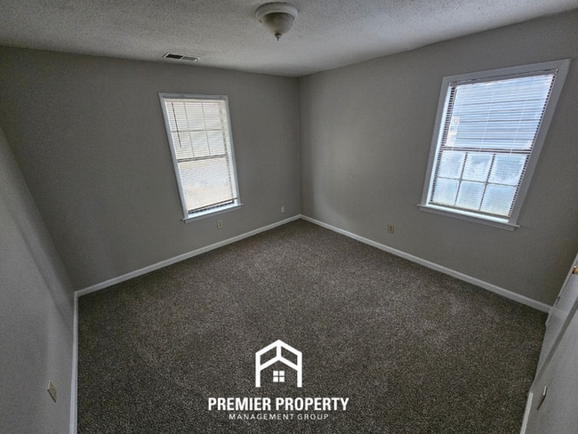 Building Photo - 4059 Friendly Way