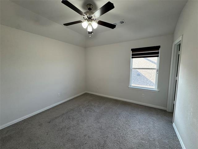 Building Photo - 633 Somerset Dr
