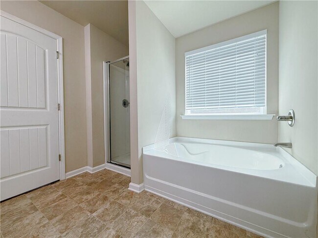 Building Photo - 305 Woodson Way
