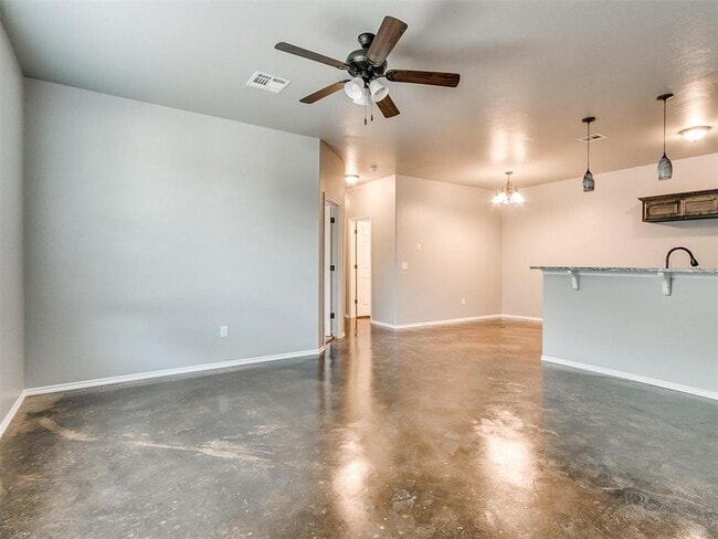 Building Photo - 1734 Eighty-Niner Ter