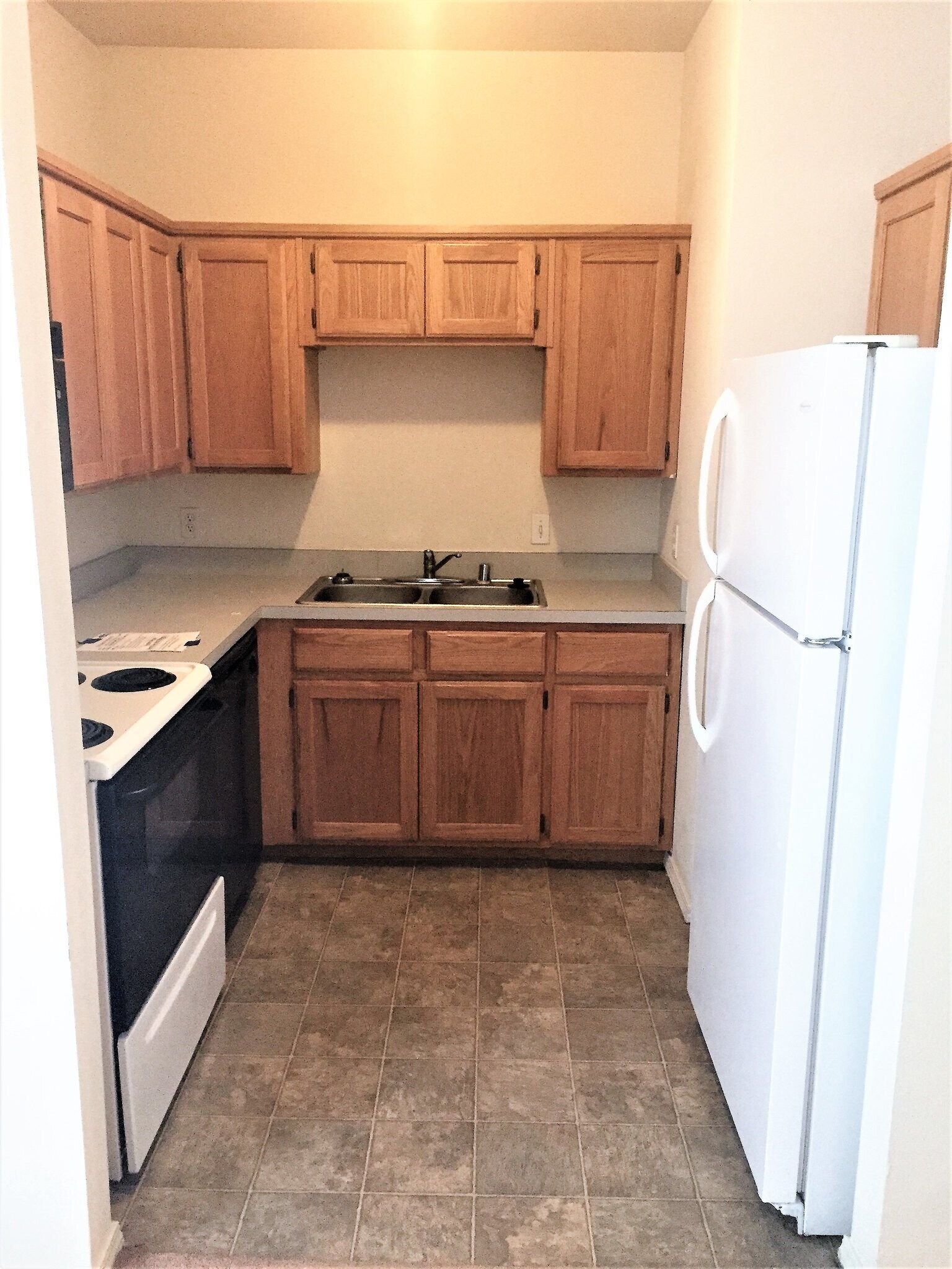 Building Photo - 1778 N Gregg Ave