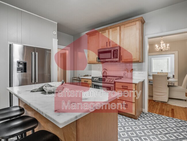 Building Photo - 1501 Gladstone Terrace