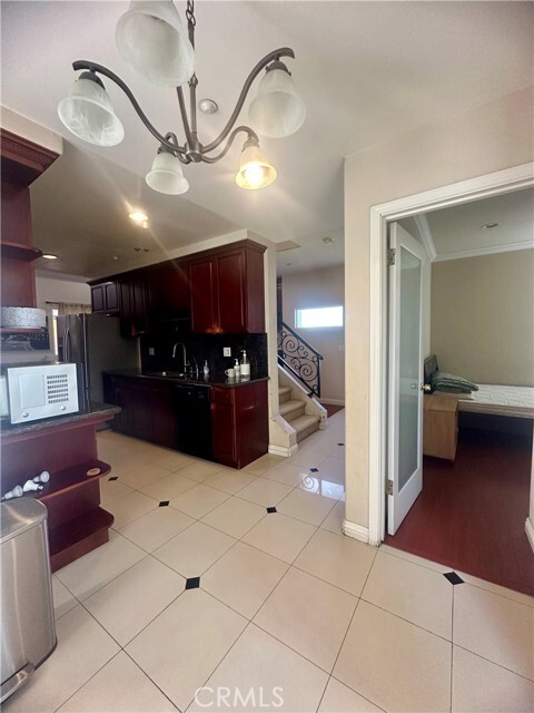 Building Photo - 119 Walnut Grove Ave