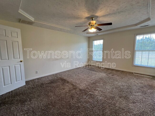 Building Photo - 121 Bugle Call Dr