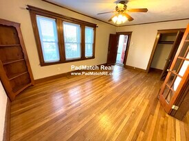 Building Photo - 2319 Centre St