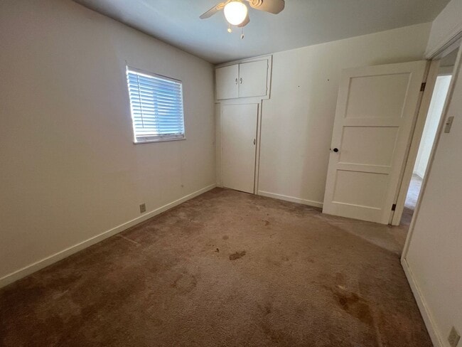 Building Photo - 3 bedroom 1 bath home in Red Bluff