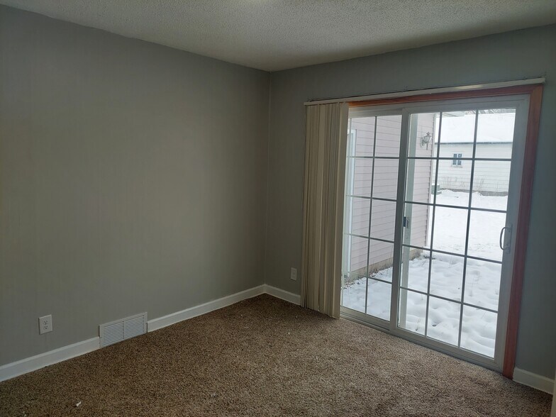 Bedroom 2 - 718 Truman Ave