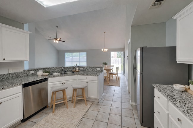 Building Photo - Beautiful 4BR Home in Denton with Fireplace, Fenced Yard & Garage