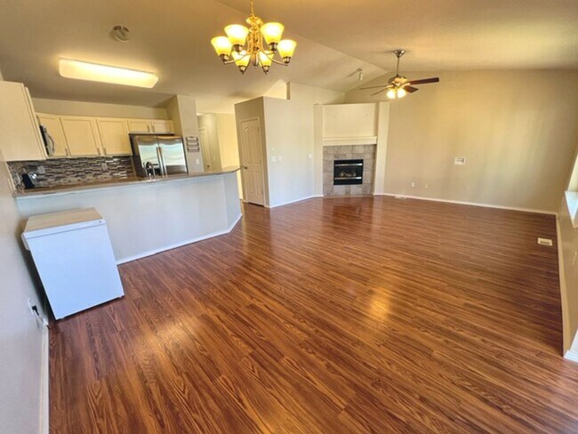 Building Photo - Spacious and Bright Eagle River Home with a Gorgeous View!