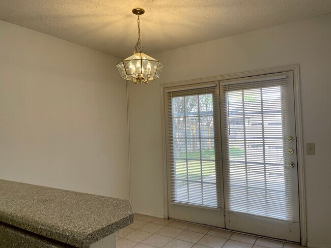 Building Photo - Two-story Duplex!