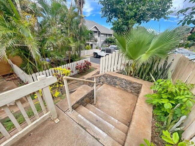 Building Photo - Ground Floor Kihei Villages Unit - Fenced ...