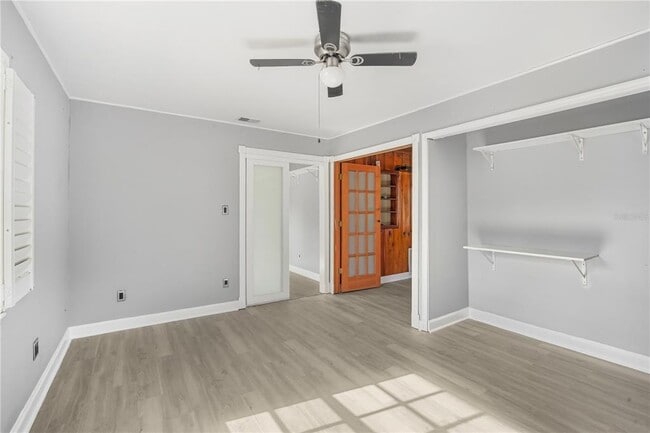 Building Photo - 6013 N Otis Ave