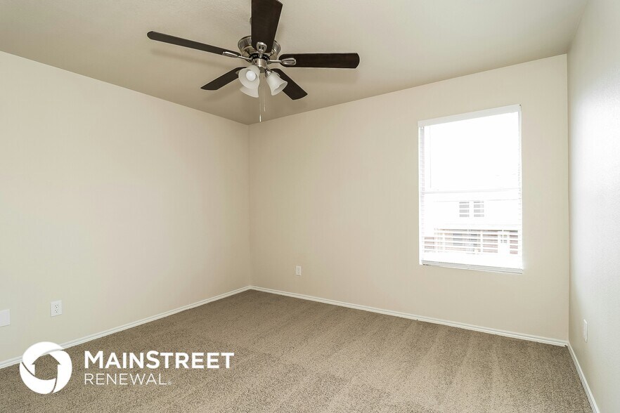 Building Photo - 1113 Switchgrass Ln