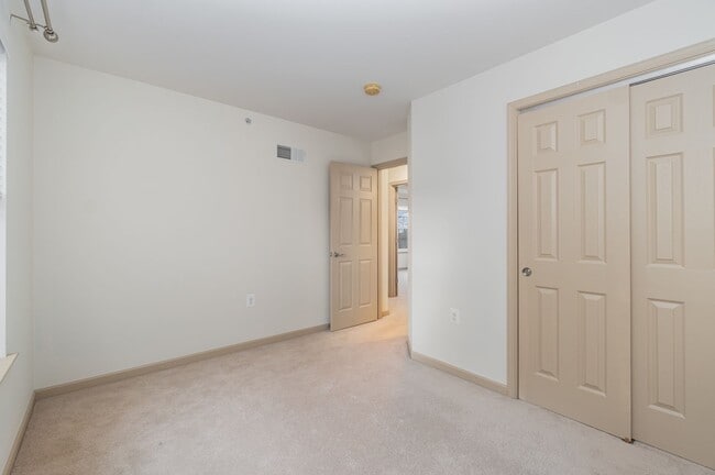 Building Photo - 11 Indiana Cir