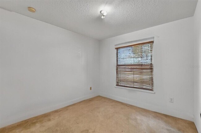 Building Photo - 2638 Eagle Canyon Dr N