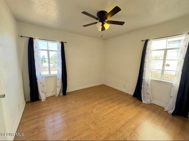 Building Photo - 1331 Cincinnati Ave