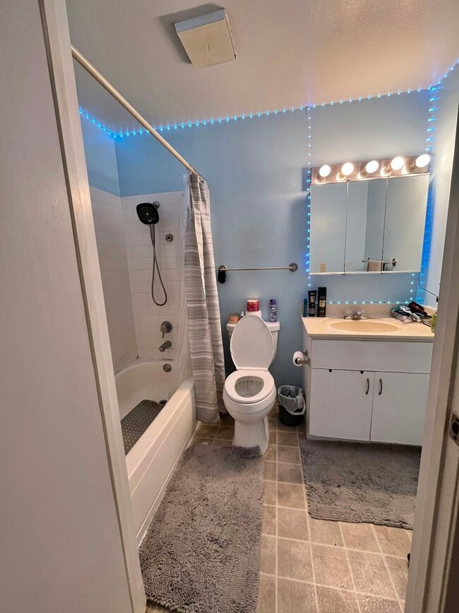 Building Photo - 95-510 Wikao Street