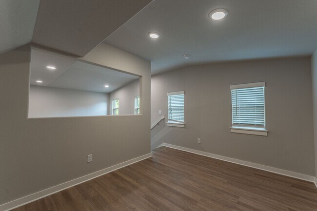 Building Photo - Brand New 2 BR Townhomes