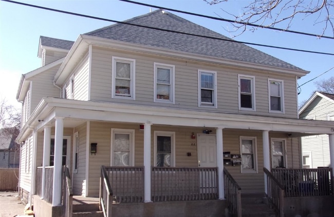 Building Photo - 68 Clay St