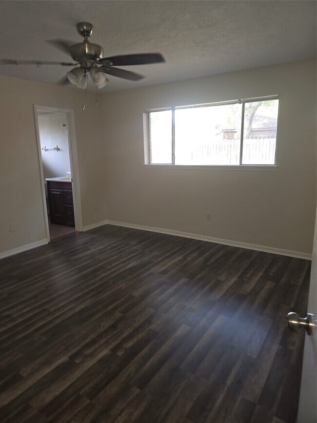Building Photo - 12507 Bexley Dr