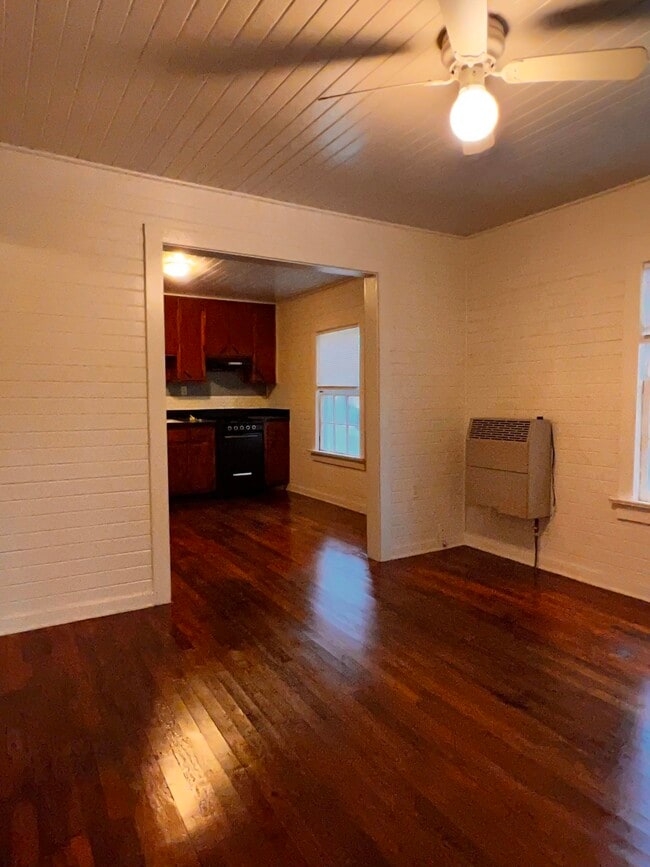 Building Photo - 1314 Stone Rd