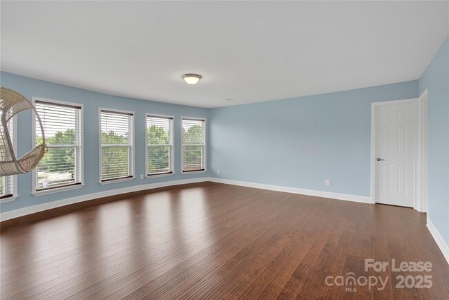 Building Photo - 2805 Julian Glen Cir