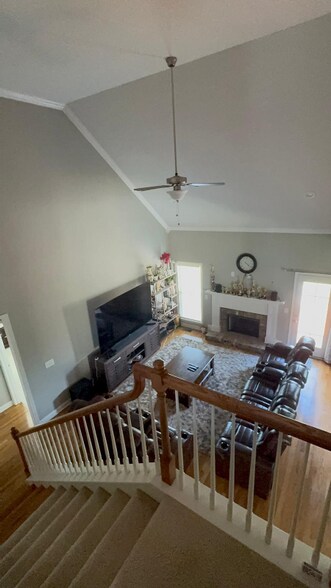 Building Photo - 6040 Spade Dr