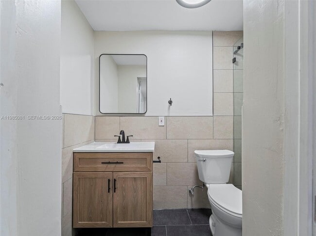 Building Photo - 3031 SW 64th Ave